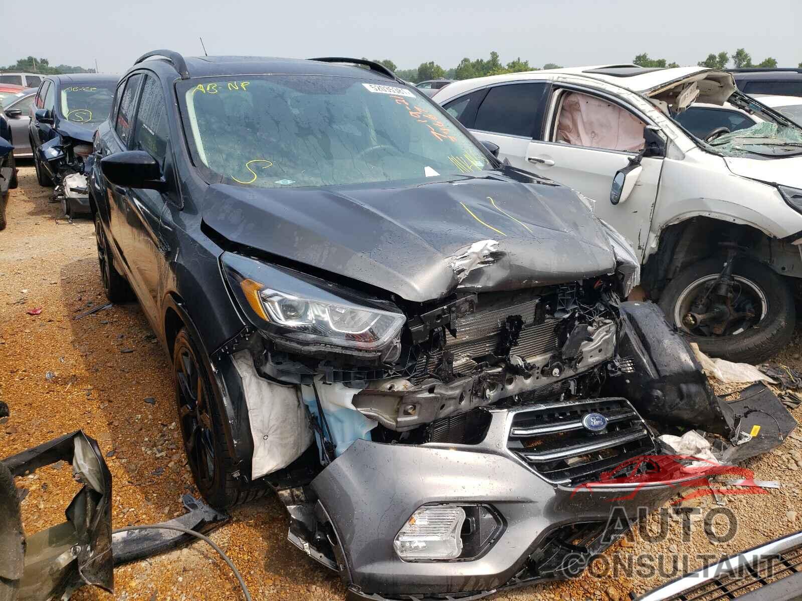 FORD ESCAPE 2017 - 1FMCU0GD1HUE45468