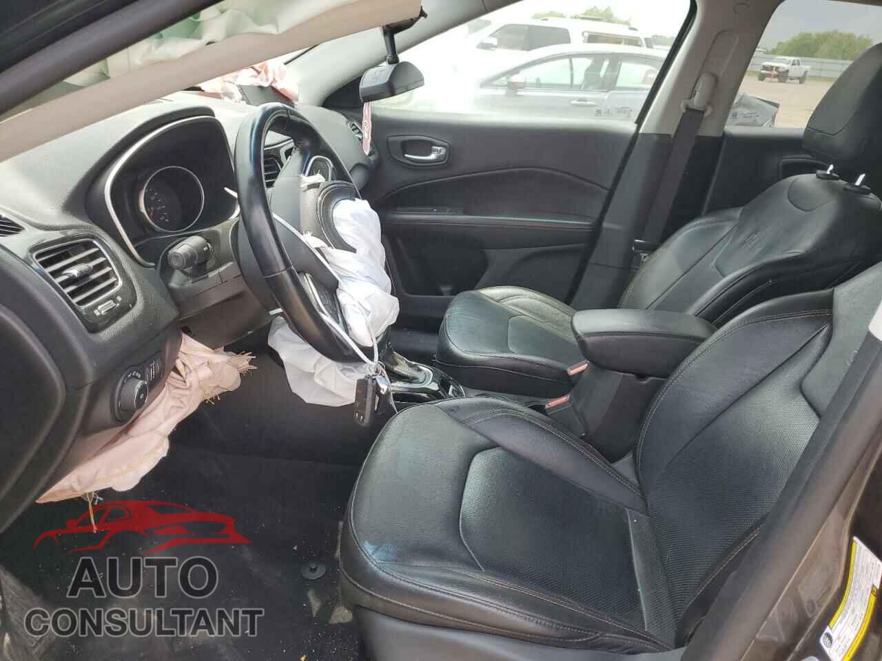 JEEP COMPASS 2020 - 3C4NJCCB8LT211178