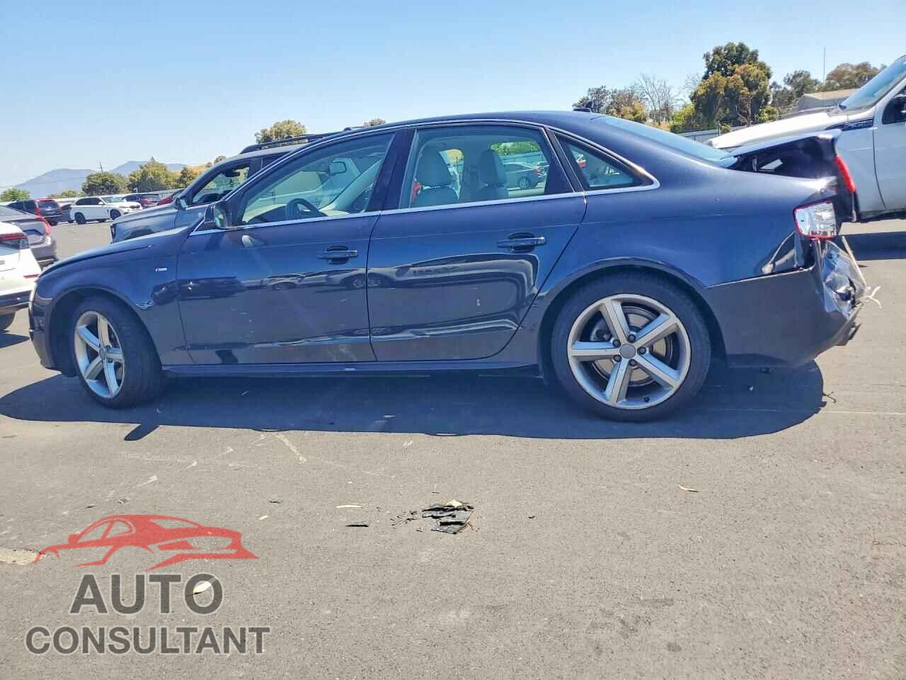 AUDI A4 2012 - WAUFFAFL9CN009512