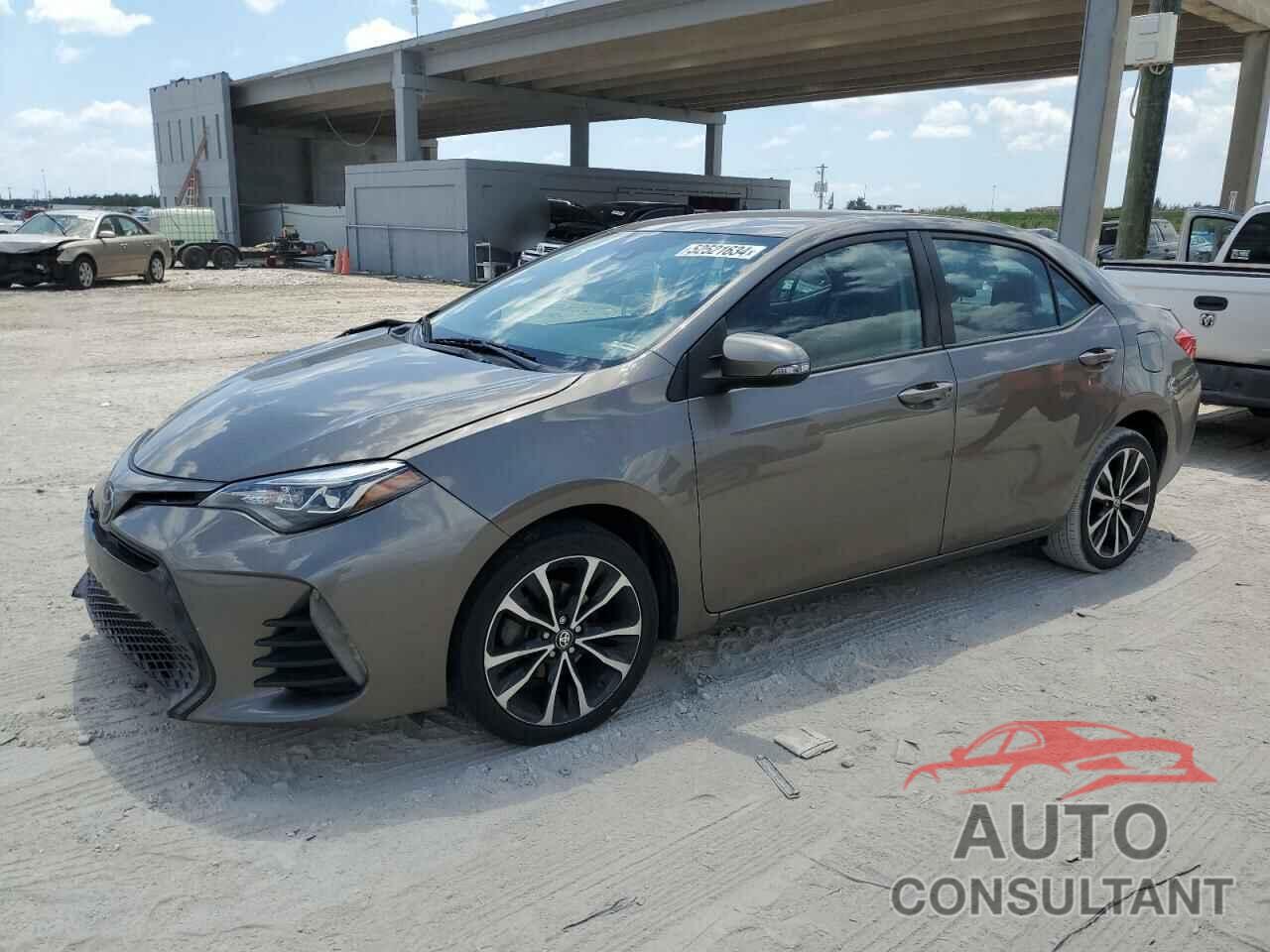 TOYOTA COROLLA 2018 - 2T1BURHE5JC050014