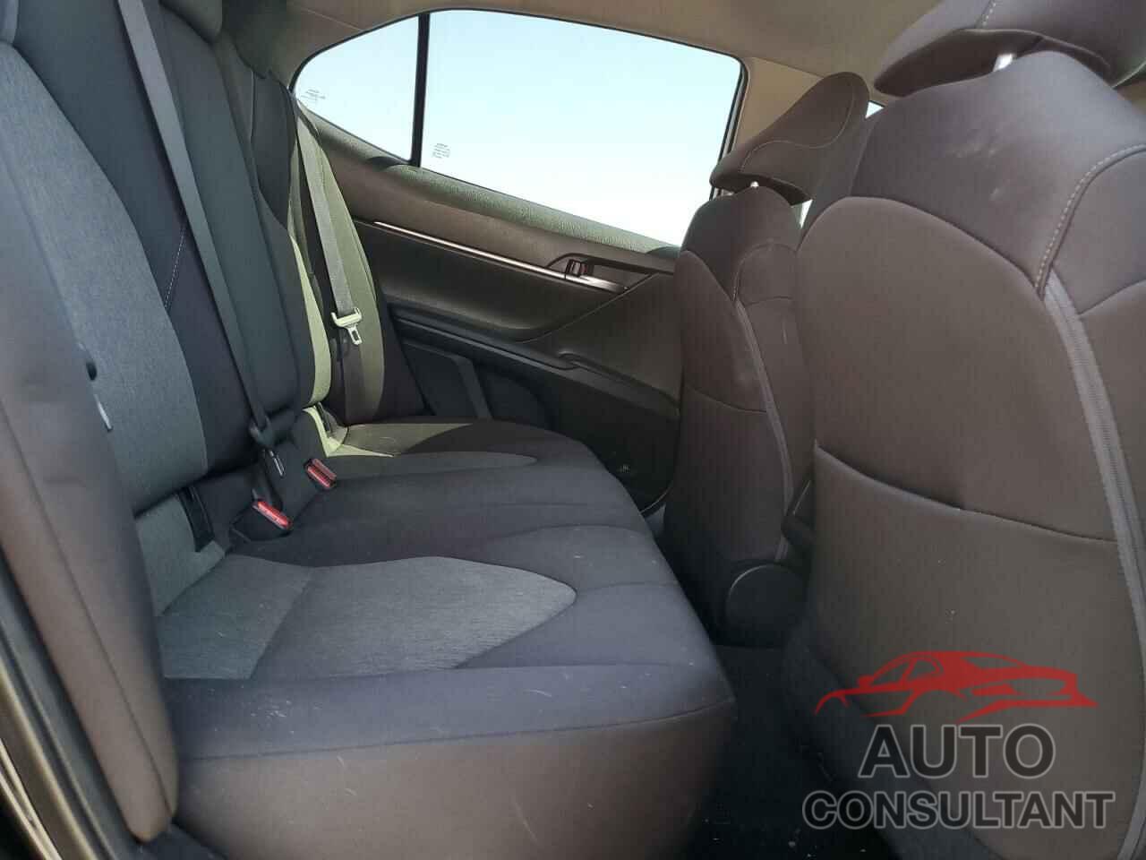 TOYOTA CAMRY 2022 - 4T1C11AKXNU661532