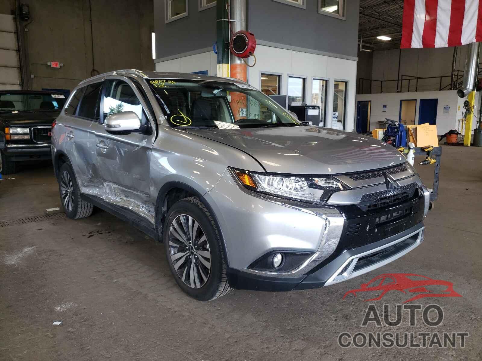 MITSUBISHI OUTLANDER 2019 - JA4AZ3A30KZ042228