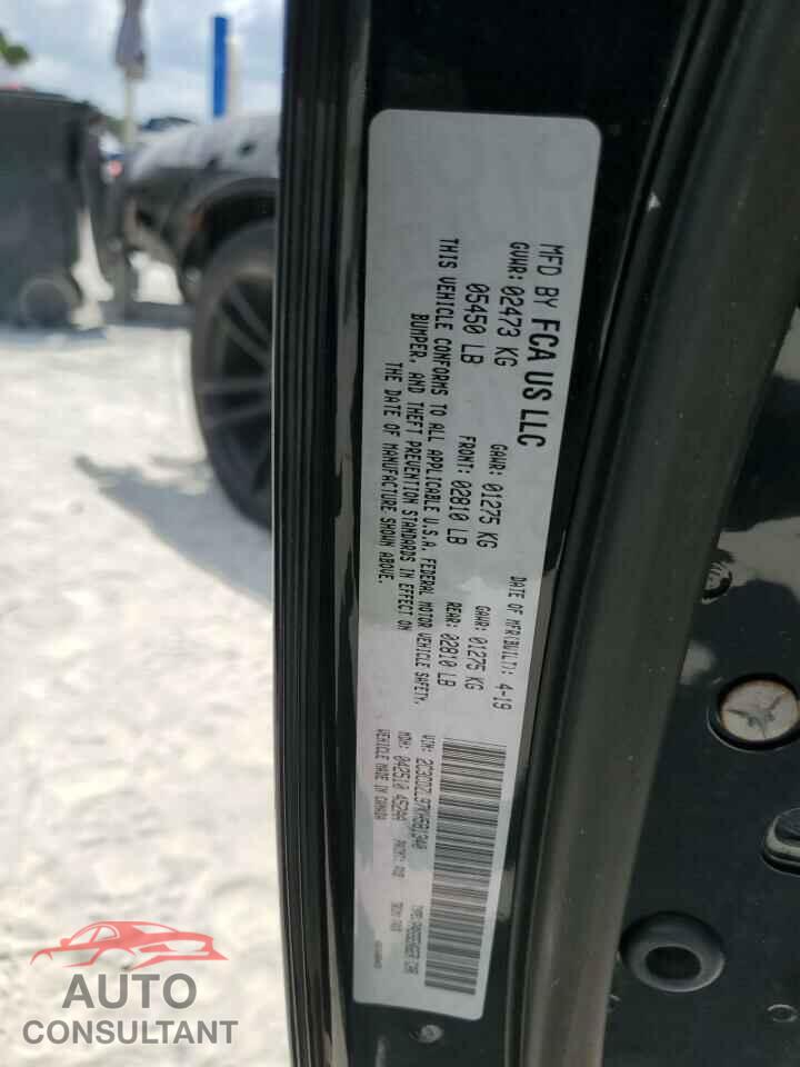 DODGE CHALLENGER 2019 - 2C3CDZL97KH581340