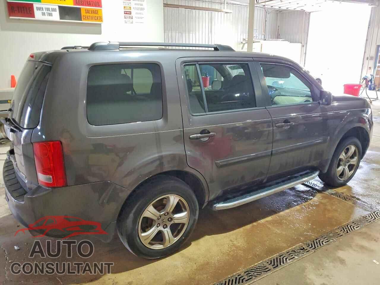 HONDA PILOT 2013 - 5FNYF4H50DB004792