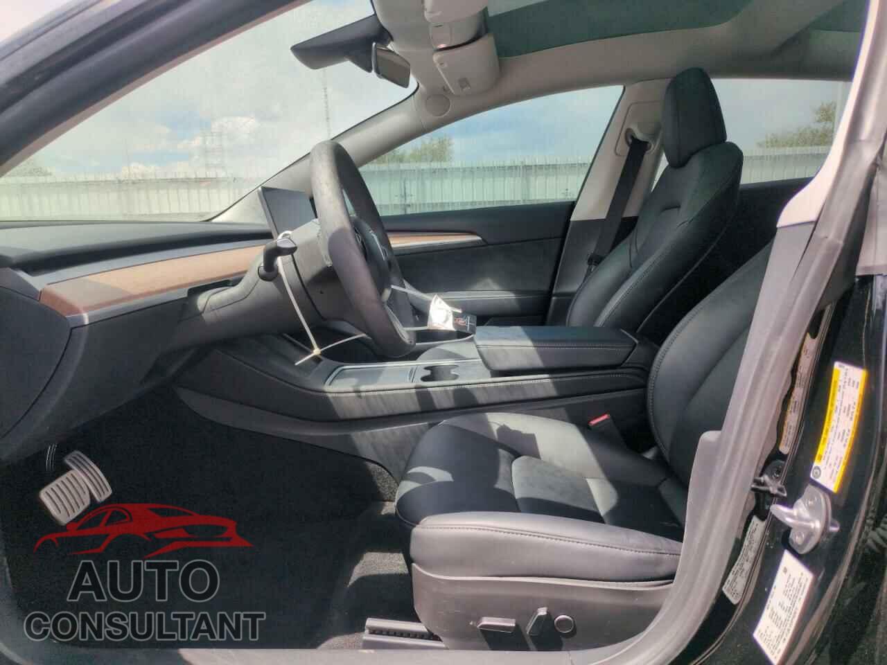 TESLA MODEL 3 2023 - 5YJ3E1ECXPF628019