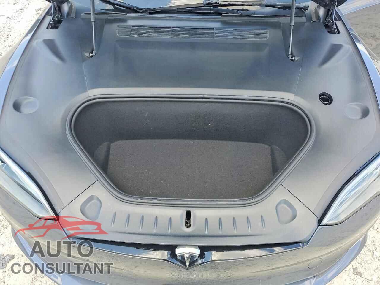 TESLA MODEL S 2023 - 5YJSA1E5XPF508228