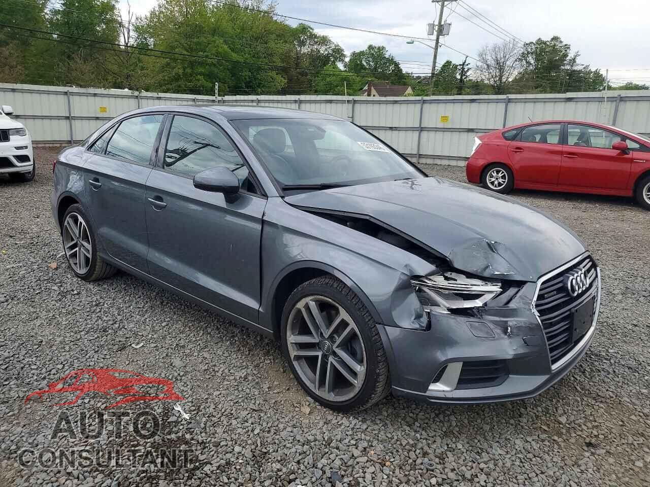 AUDI A3 2018 - WAUB8GFF6J1004178