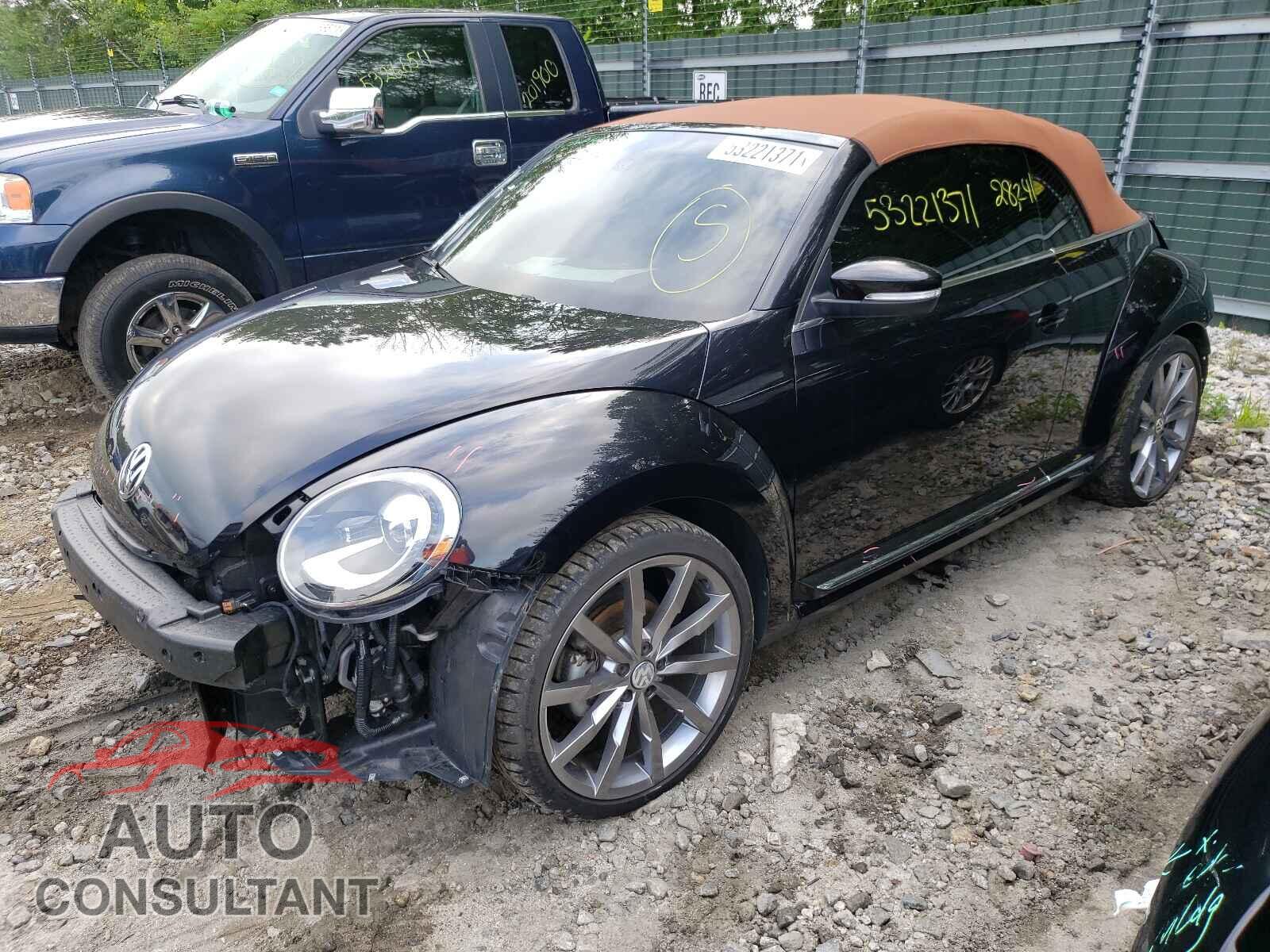 VOLKSWAGEN BEETLE 2019 - 3VW5DAAT6KM501819