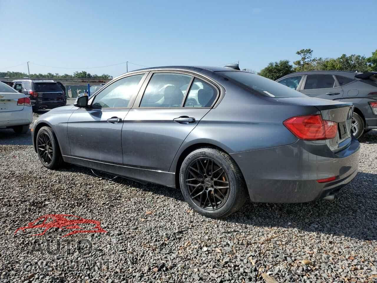 BMW 3 SERIES 2013 - WBA3C1C53DF444751