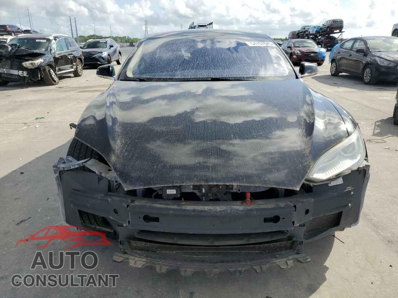 TESLA MODEL S 2013 - 5YJSA1DP2DFP28056