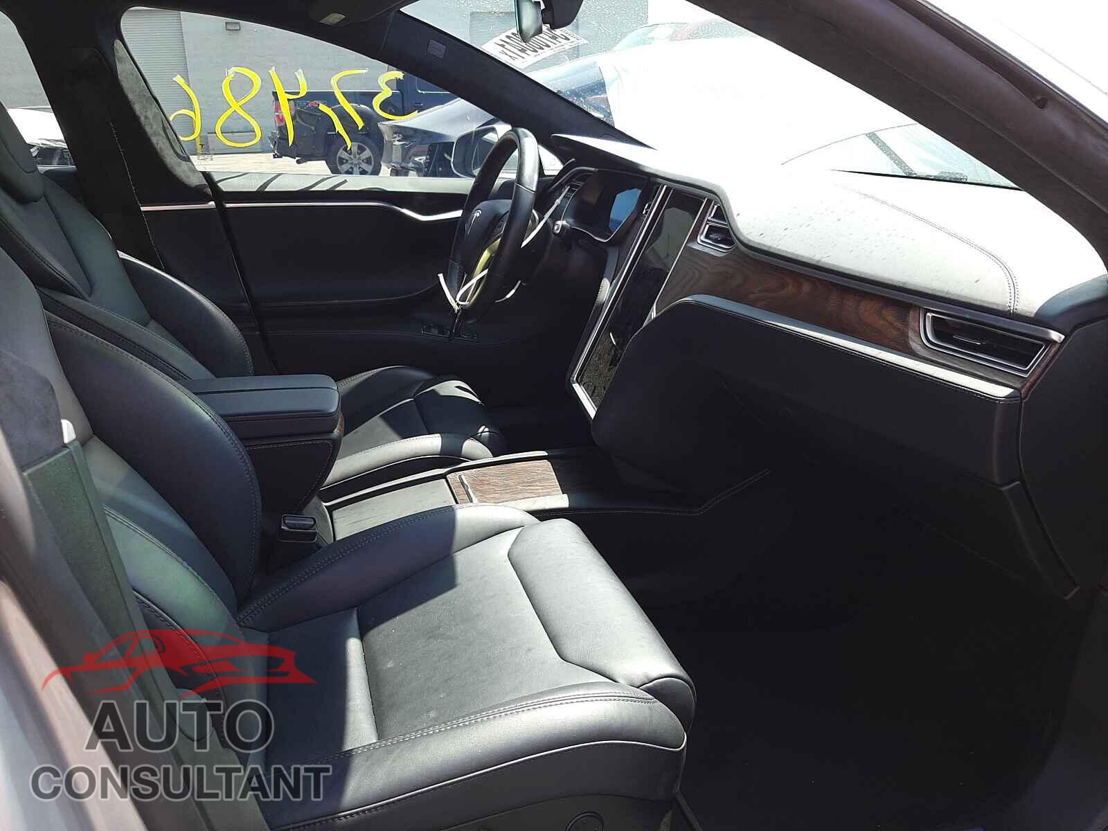 TESLA MODEL S 2018 - 5YJSA1E21JF235953