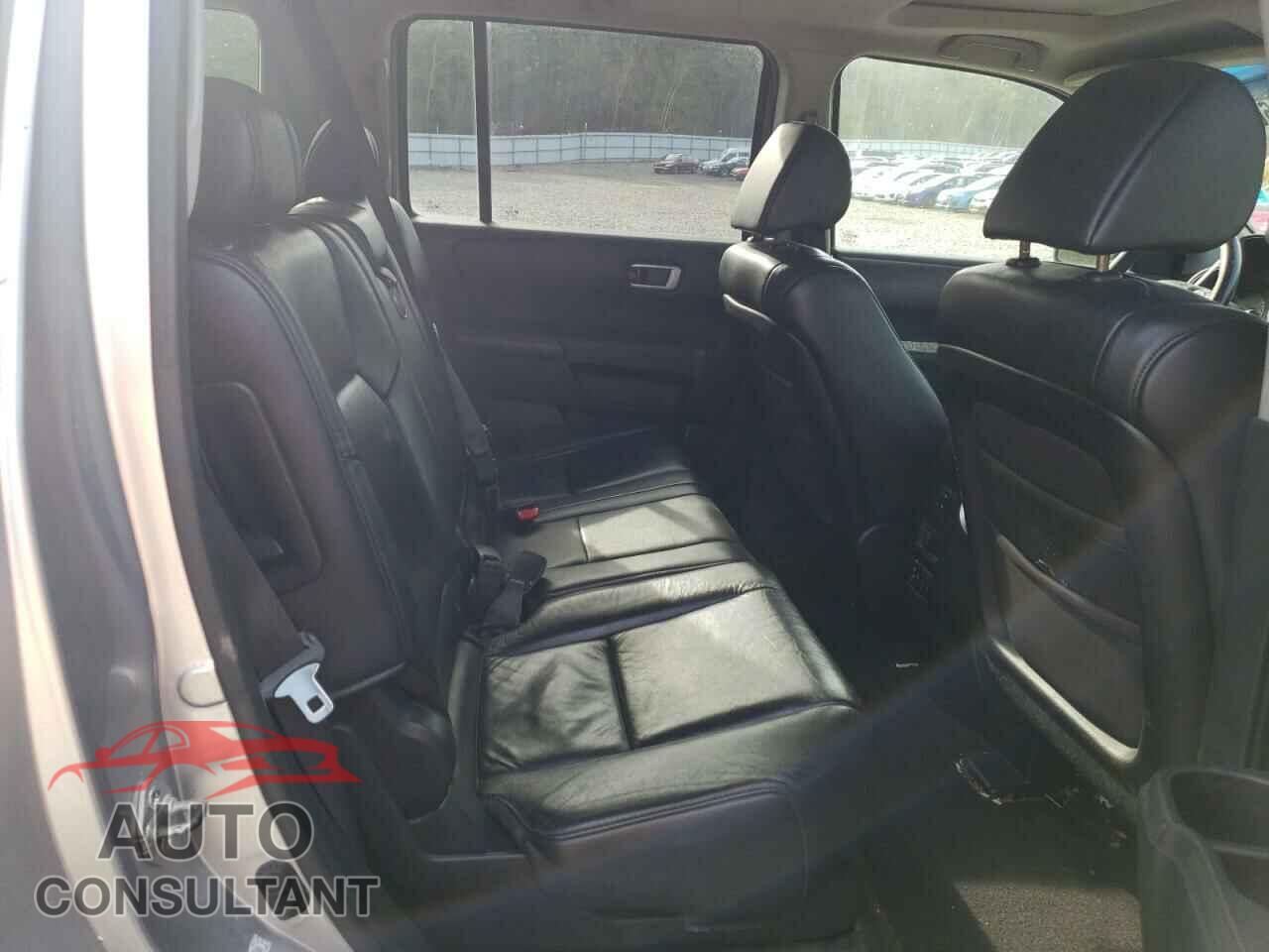 HONDA PILOT 2010 - 5FNYF4H60AB014288