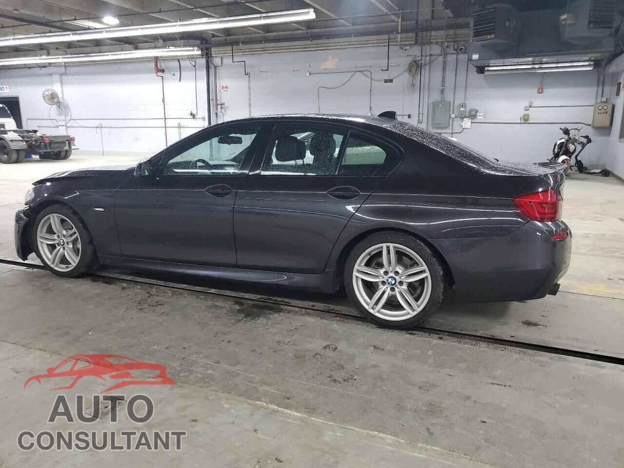 BMW 5 SERIES 2013 - WBAFU7C55DDU75475