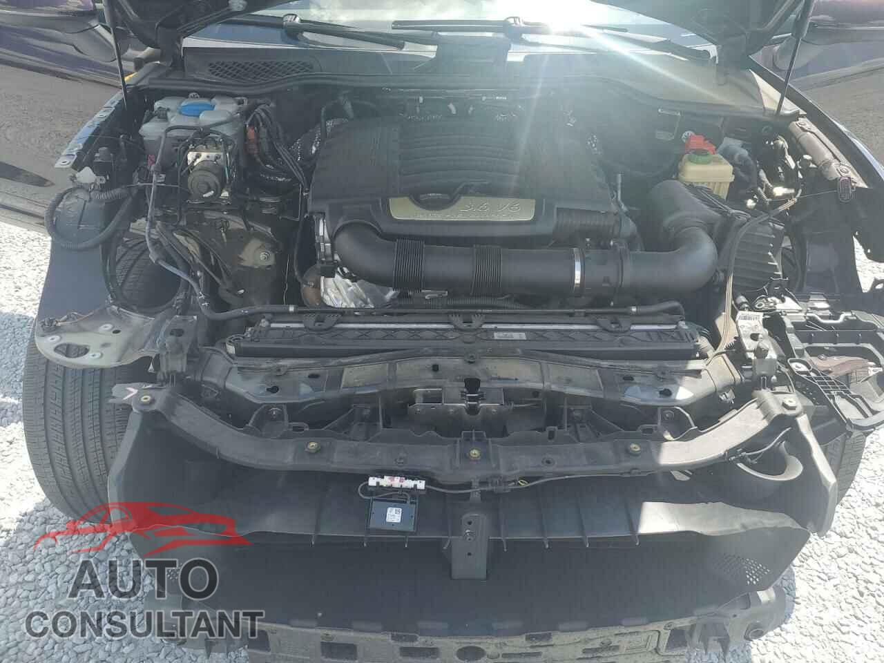 PORSCHE CAYENNE 2017 - WP1AA2A25HKA81895