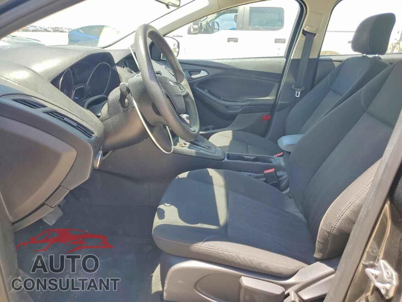 FORD FOCUS 2016 - 1FADP3F2XGL359331