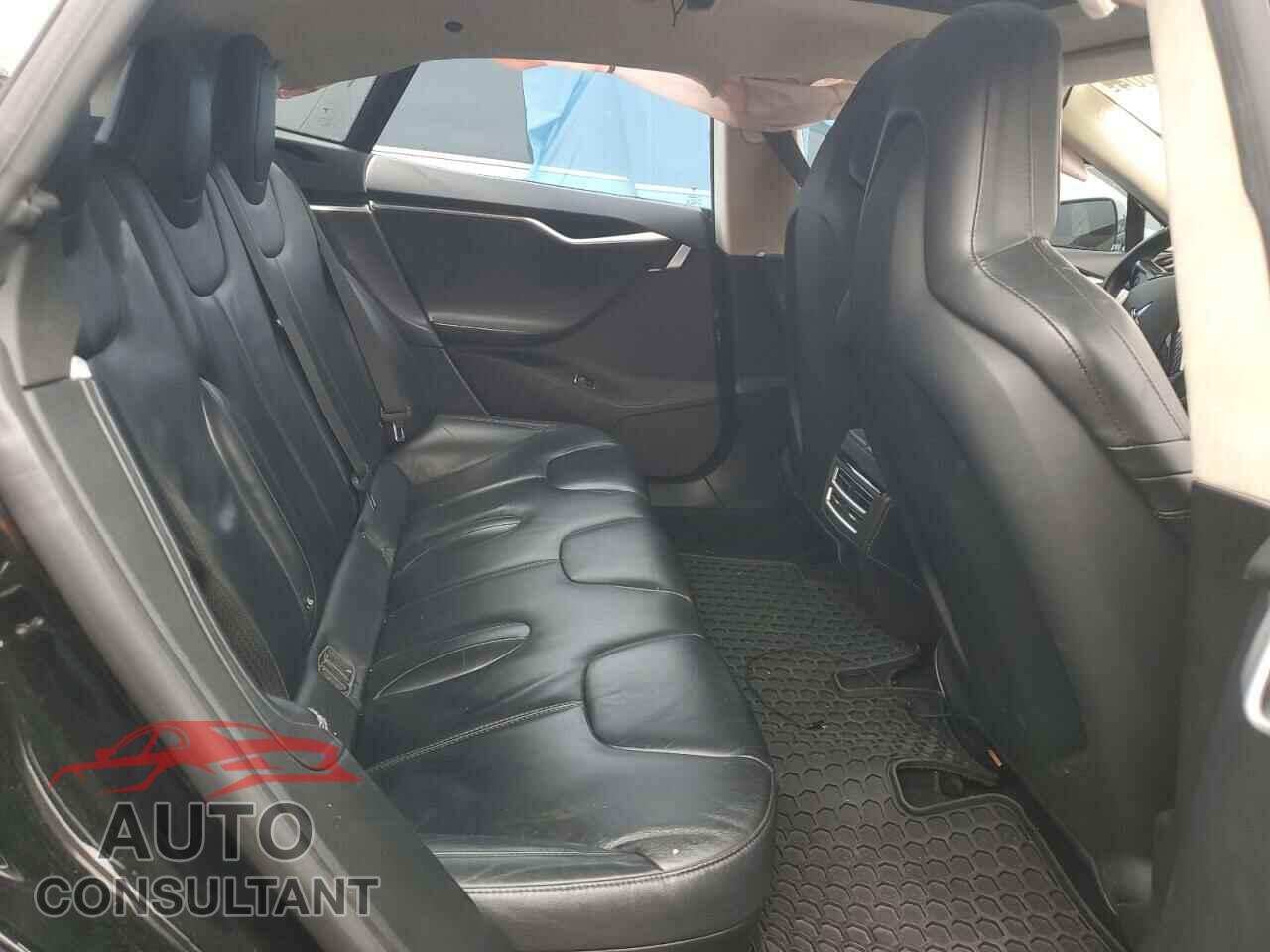 TESLA MODEL S 2016 - 5YJSA1E11GF122150