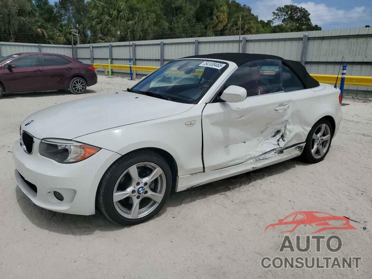 BMW 1 SERIES 2013 - WBAUL7C50DVU10151