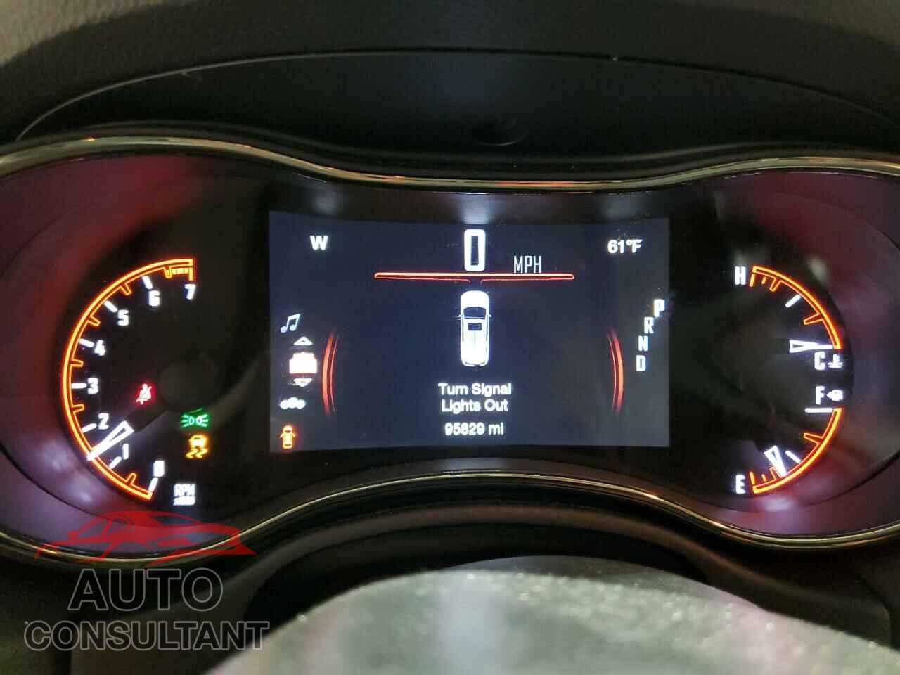DODGE DURANGO 2018 - 1C4RDJDG1JC439538