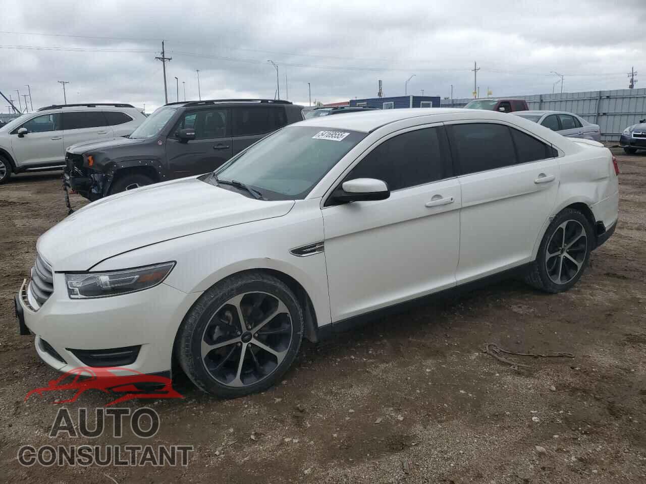 FORD TAURUS 2015 - 1FAHP2E83FG207688
