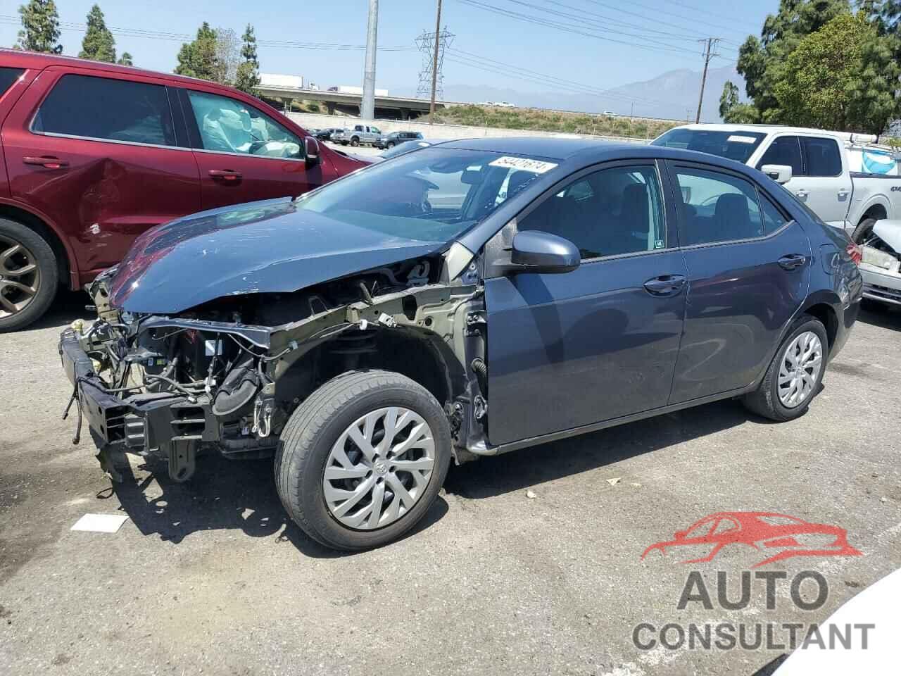 TOYOTA COROLLA 2018 - 5YFBURHE6JP837635
