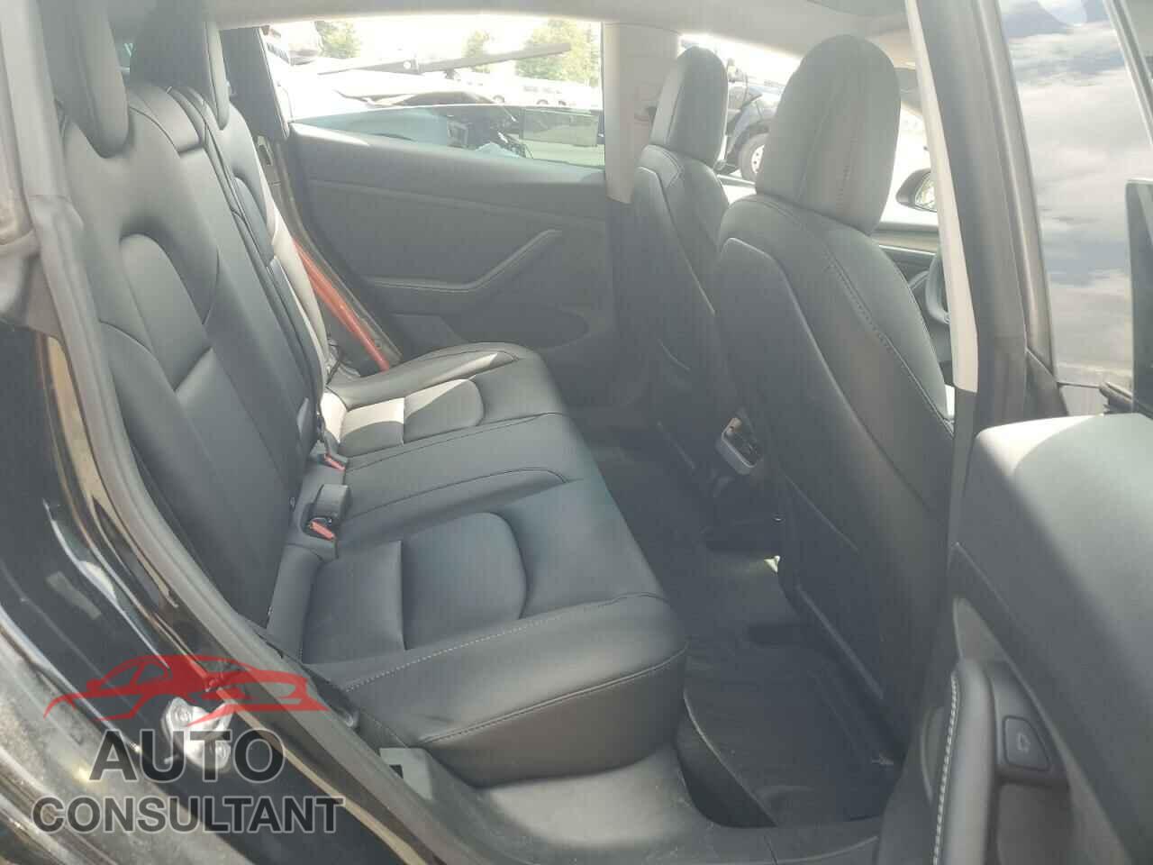 TESLA MODEL 3 2022 - 5YJ3E1EC2NF260741