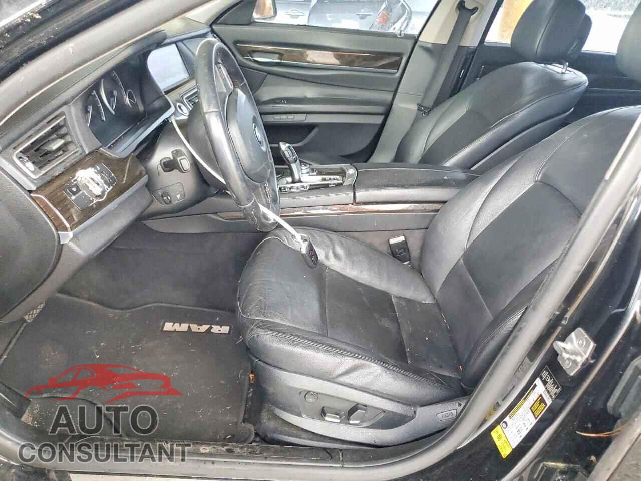 BMW 7 SERIES 2012 - WBAKB4C5XCC577037