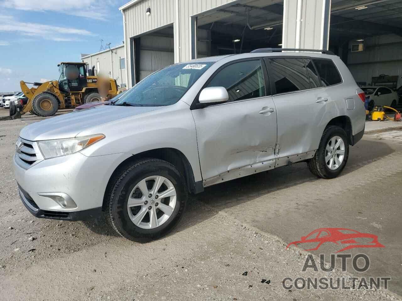 TOYOTA HIGHLANDER 2012 - 5TDBK3EH5CS126424