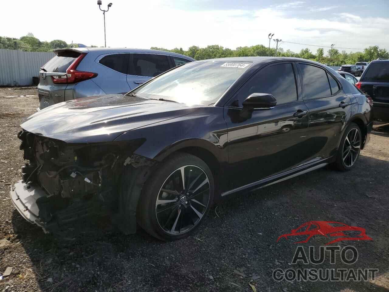 TOYOTA CAMRY 2018 - 4T1B61HK6JU029785