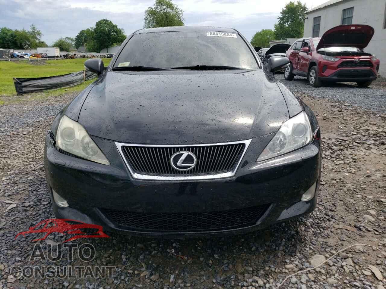 LEXUS IS 2011 - JTHCE5C21B5000344