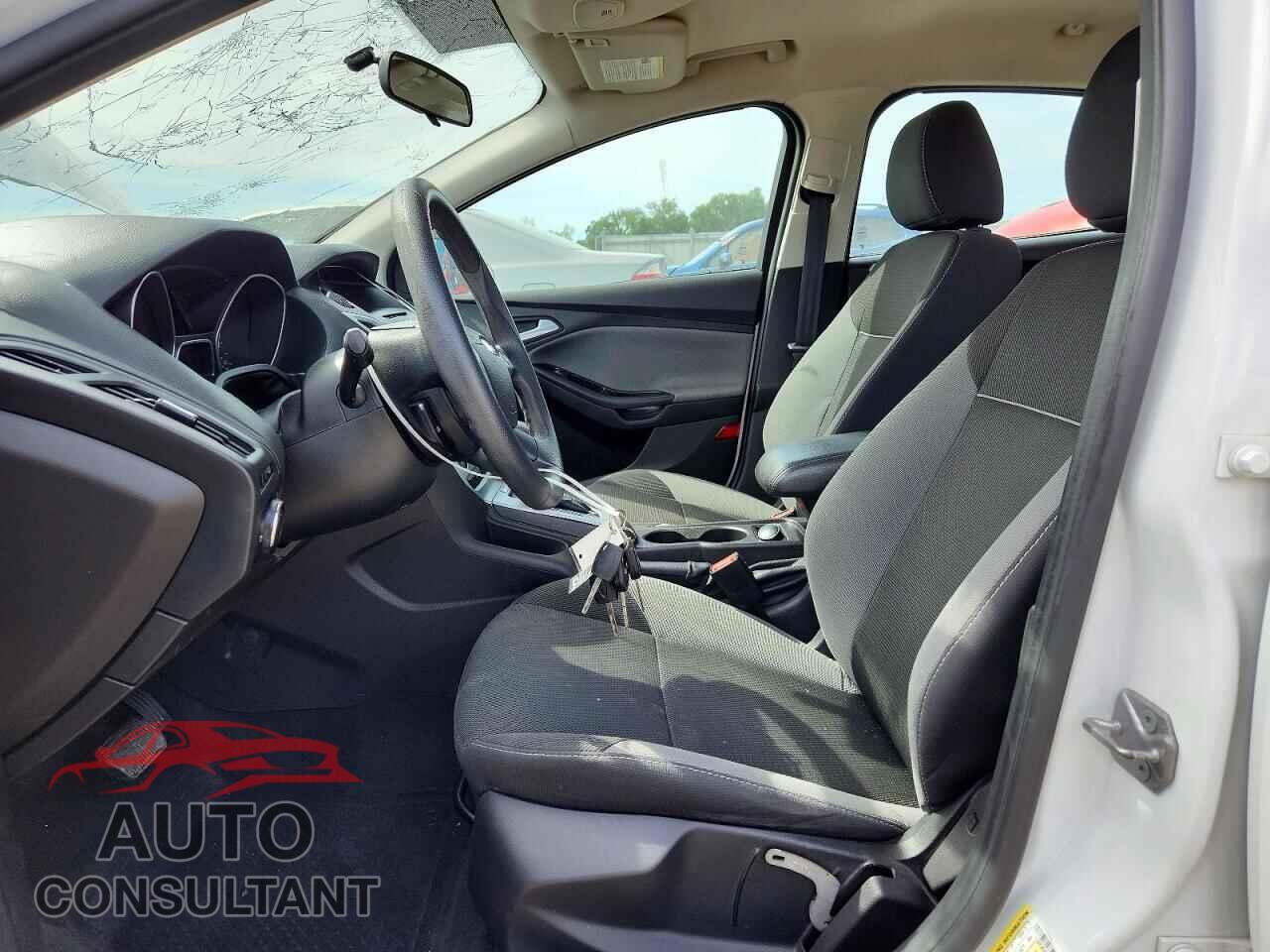 FORD FOCUS 2014 - 1FADP3F25EL133386
