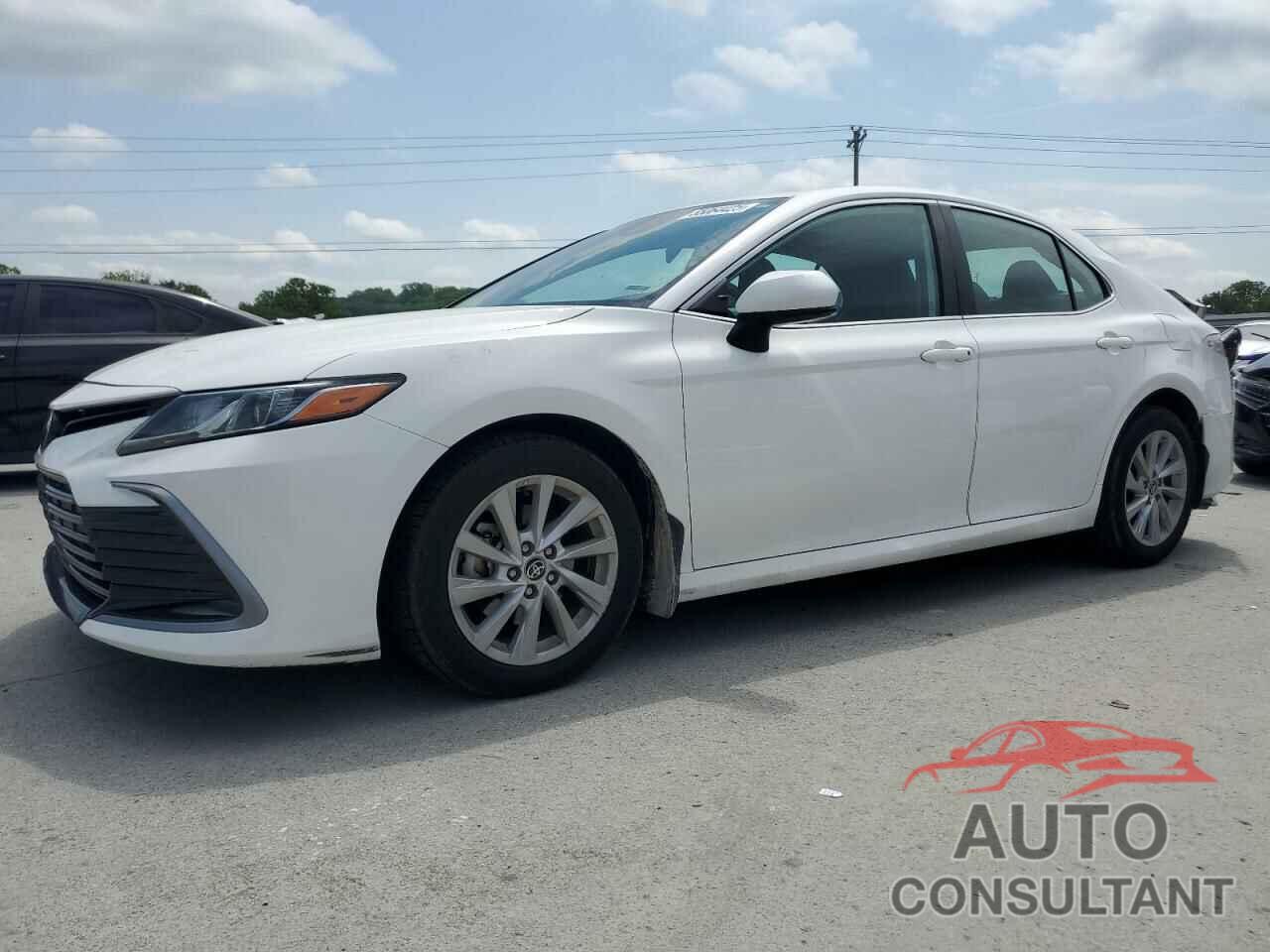 TOYOTA CAMRY 2022 - 4T1C11BKXNU054299
