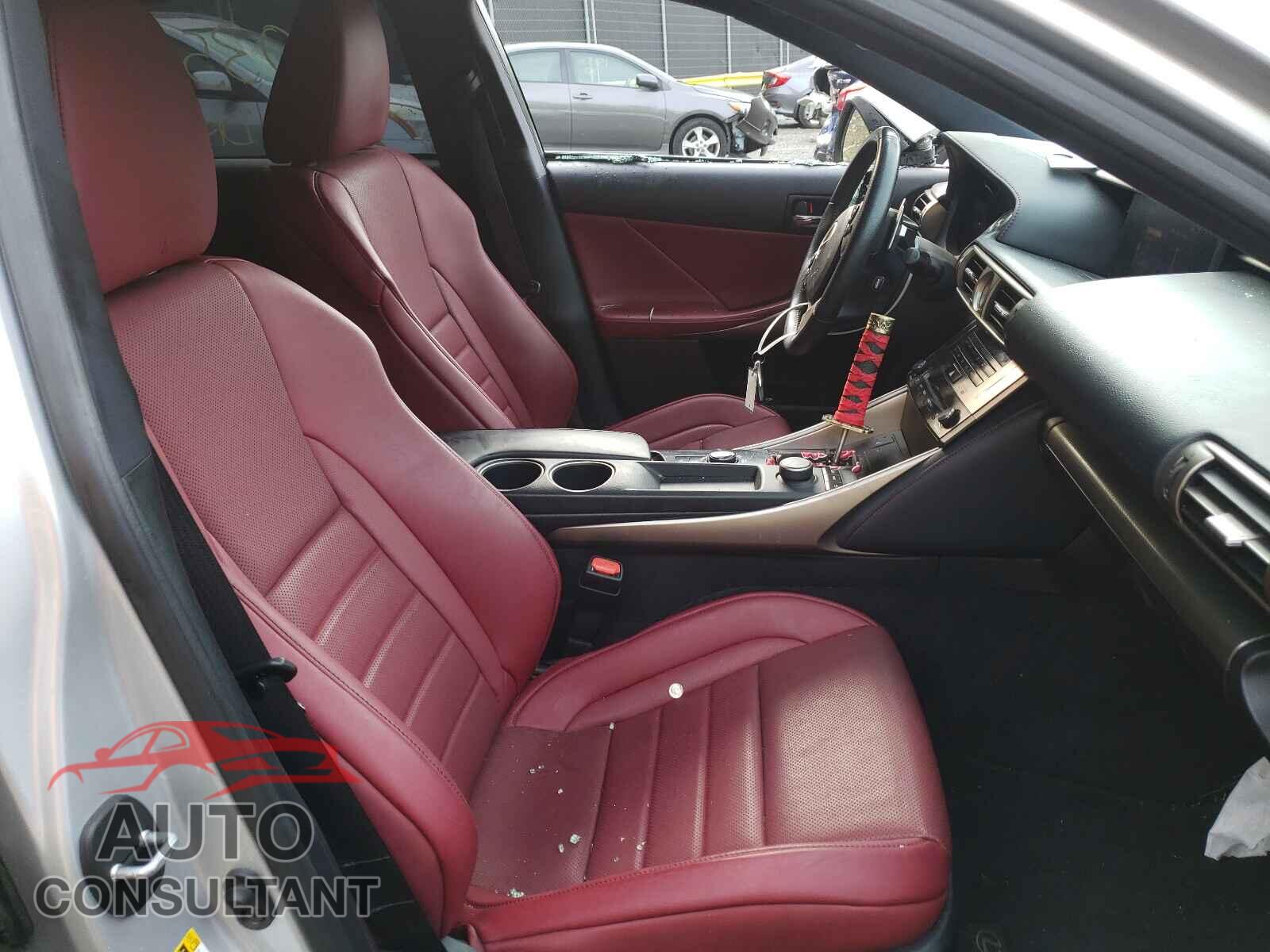LEXUS IS 2014 - JTHBE1D20E5011603
