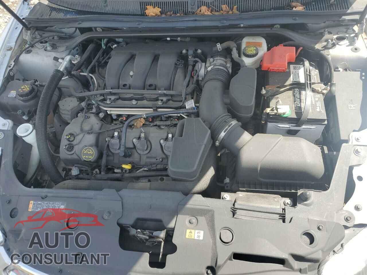 FORD TAURUS 2019 - 1FAHP2E89KG112921