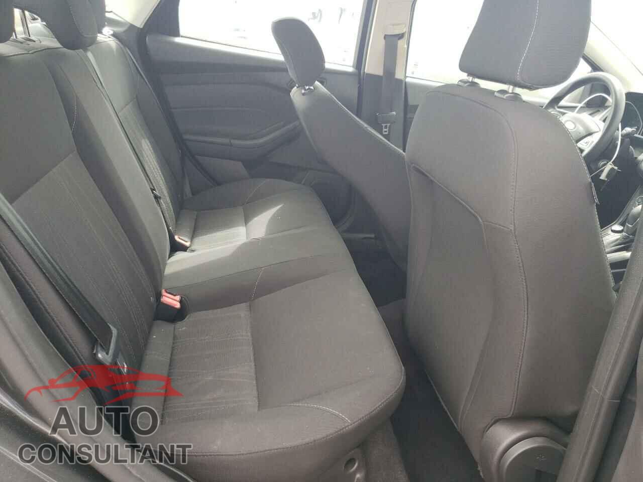 FORD FOCUS 2017 - 1FADP3E21HL223088