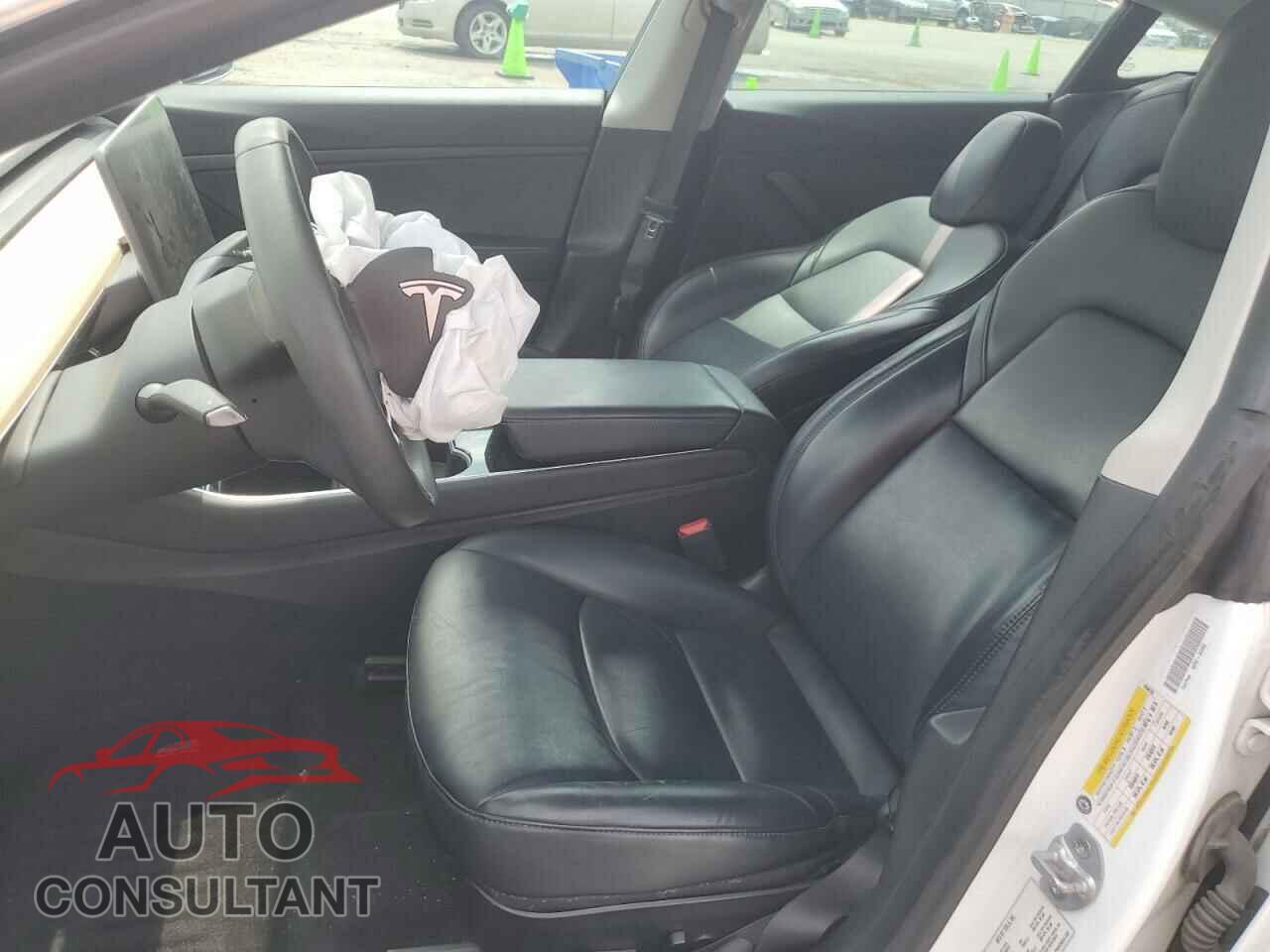 TESLA MODEL 3 2020 - 5YJ3E1EA0LF598635