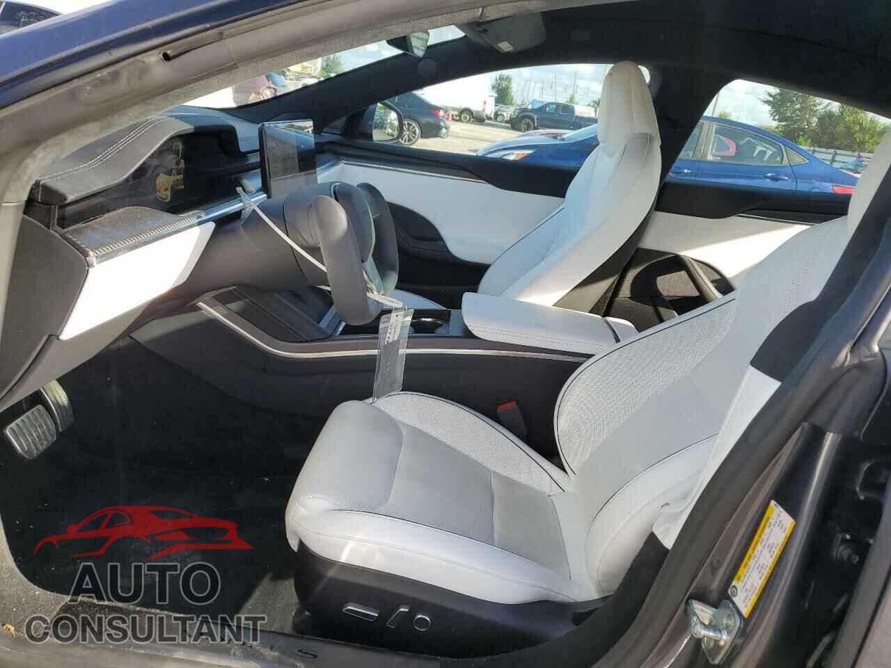 TESLA MODEL S 2021 - 5YJSA1E61MF452314
