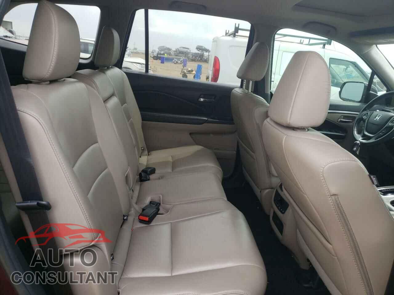 HONDA PILOT 2017 - 5FNYF6H50HB084399