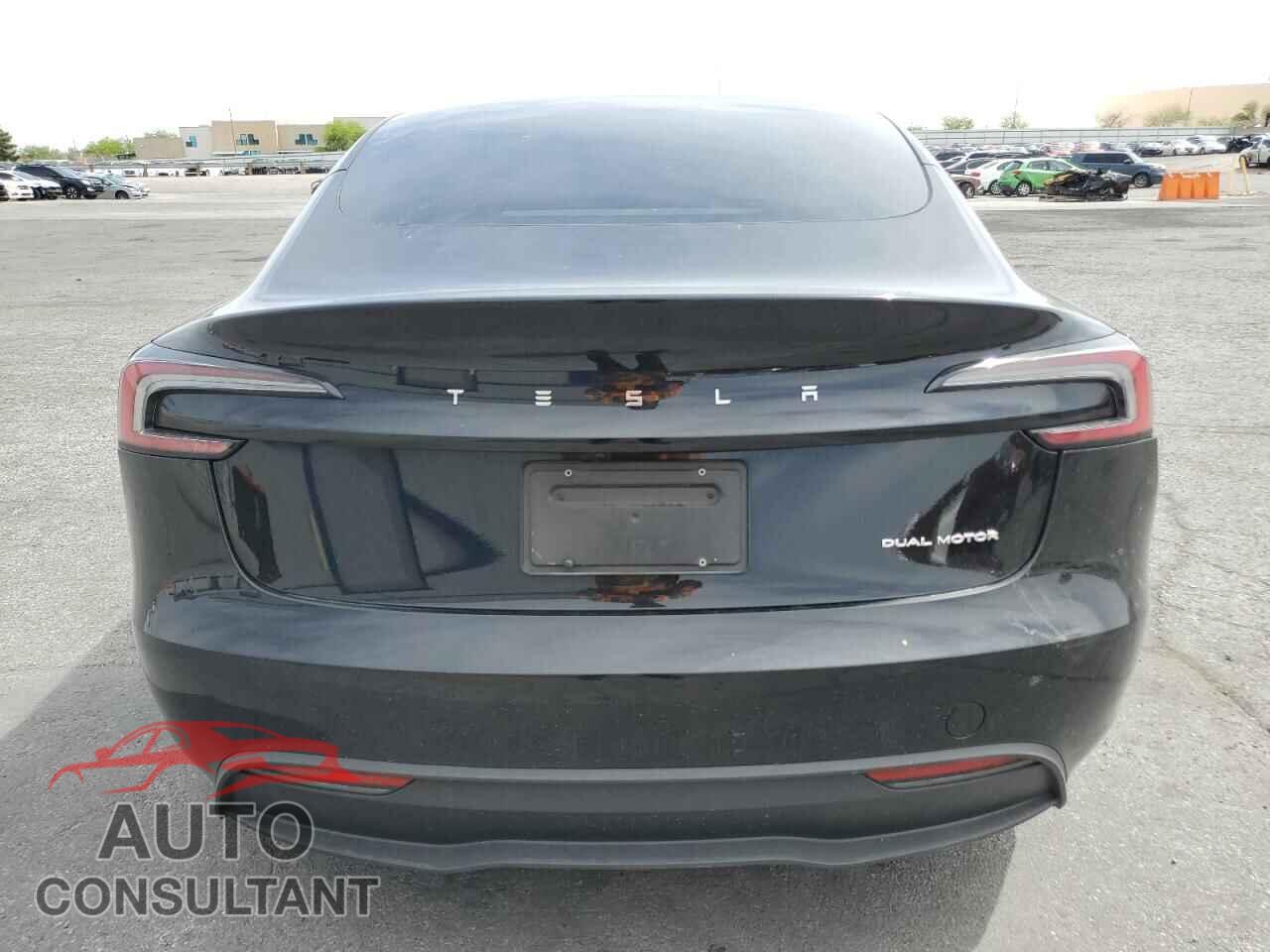 TESLA MODEL 3 2024 - 5YJ3E1EB4RF770814