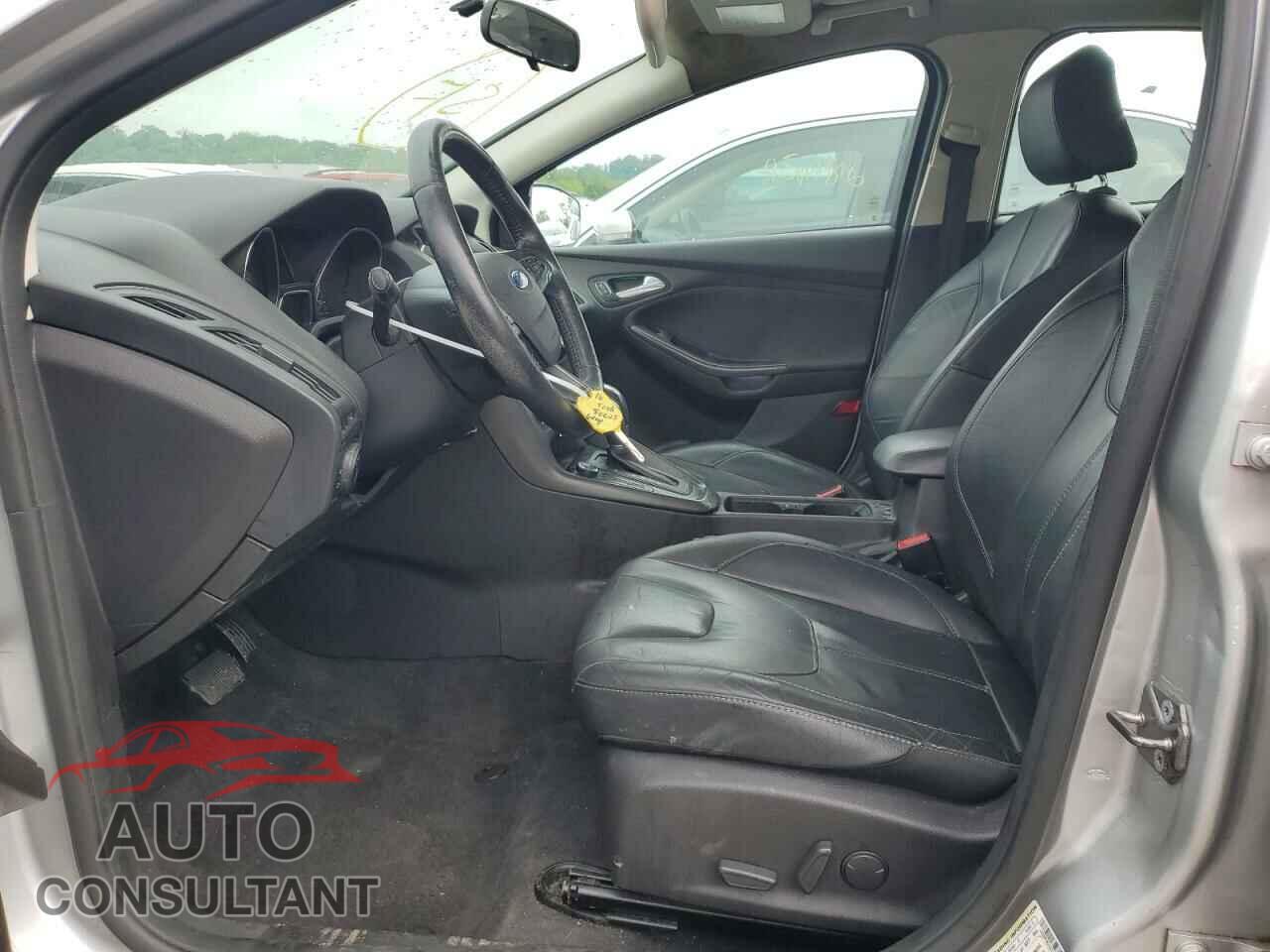 FORD FOCUS 2016 - 1FADP3K23GL287443