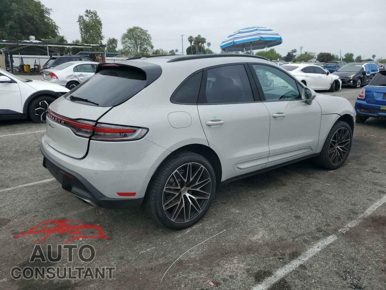 PORSCHE MACAN BASE 2024 - WP1AA2A59RLB18288