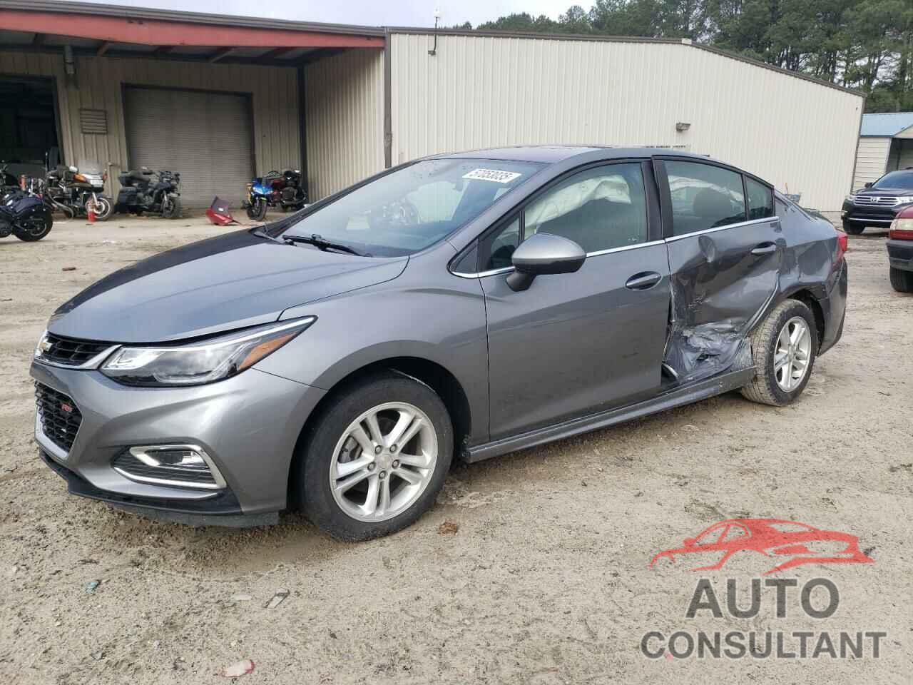 CHEVROLET CRUZE 2018 - 1G1BE5SMXJ7130683