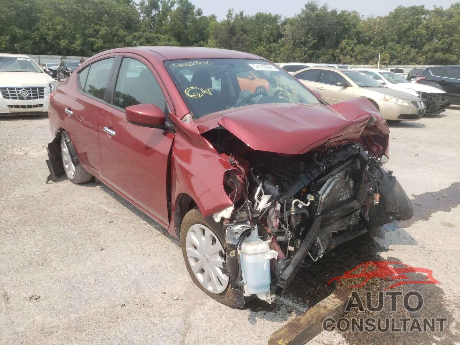 NISSAN VERSA 2018 - 3N1CN7AP7JK442306