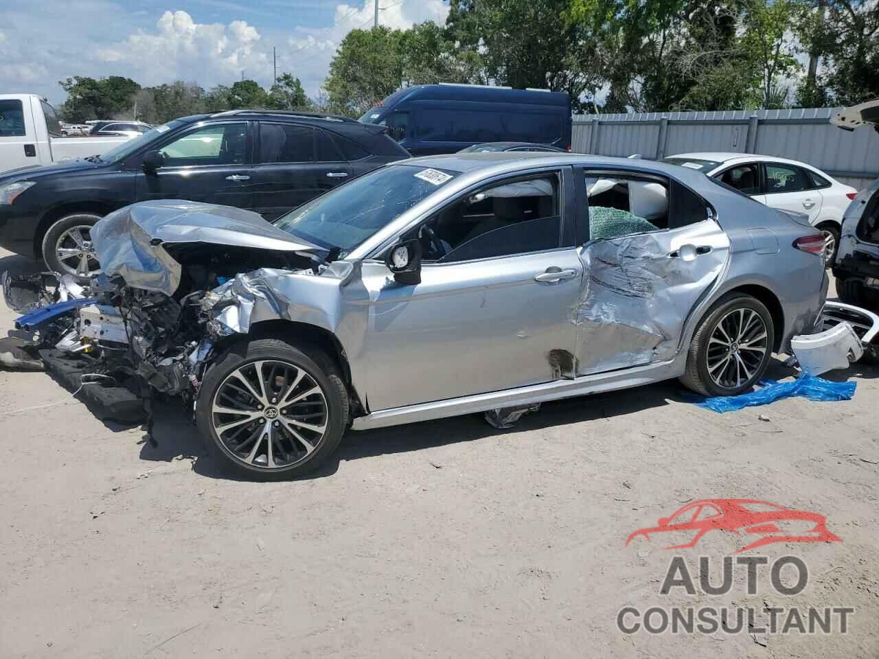TOYOTA CAMRY 2020 - 4T1G11AK4LU510684