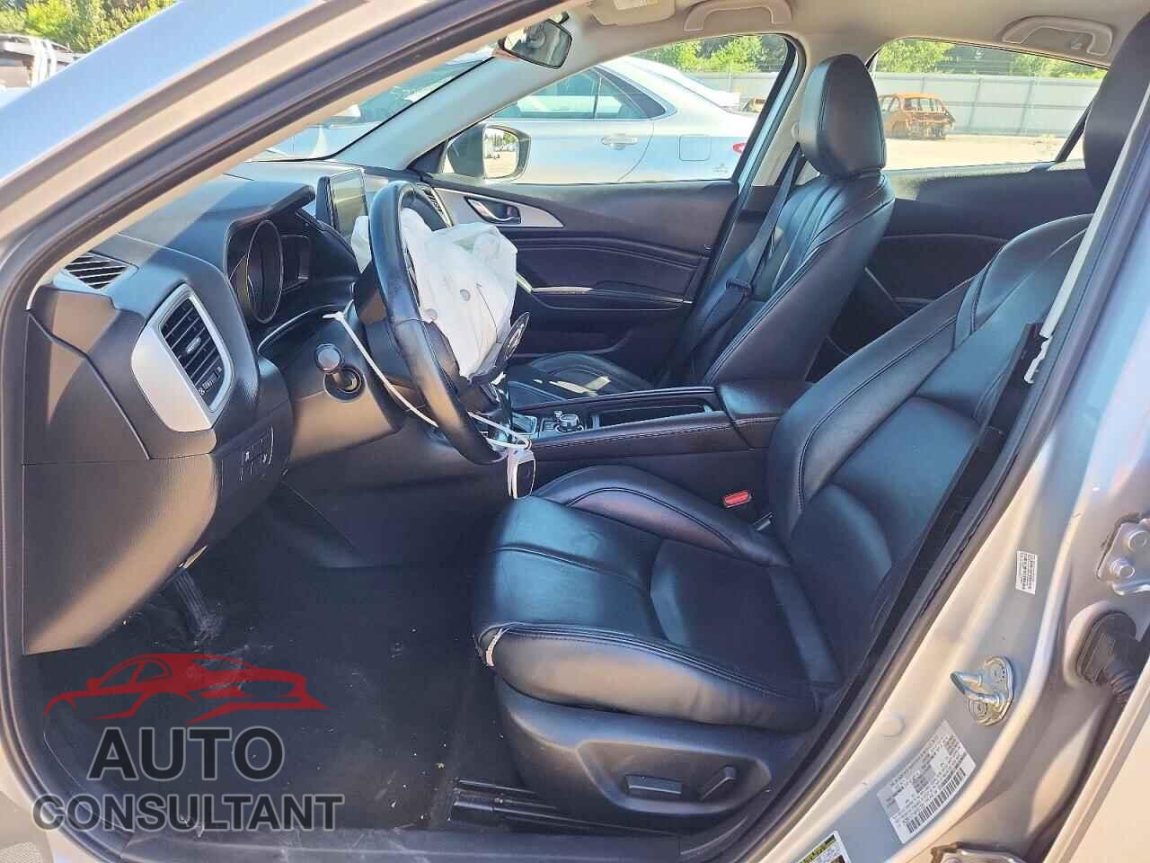 MAZDA 3 2017 - 3MZBN1V71HM151733