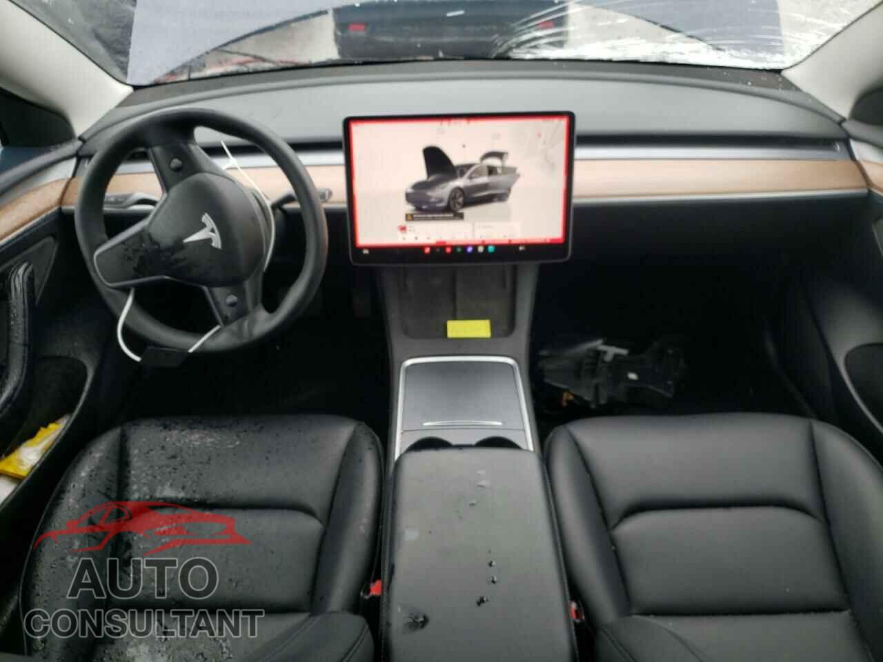 TESLA MODEL 3 2023 - 5YJ3E1EA0PF683657