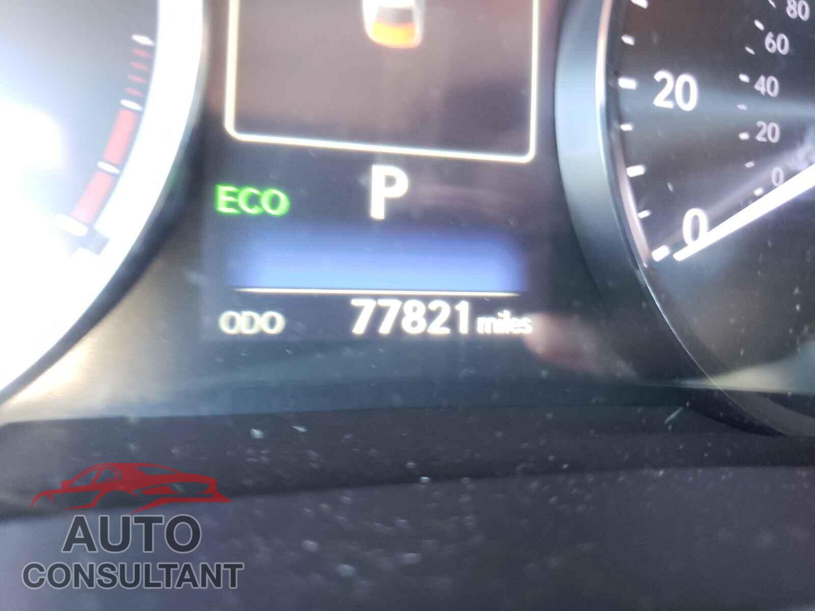 LEXUS IS 2017 - JTHCM1D28H5017533