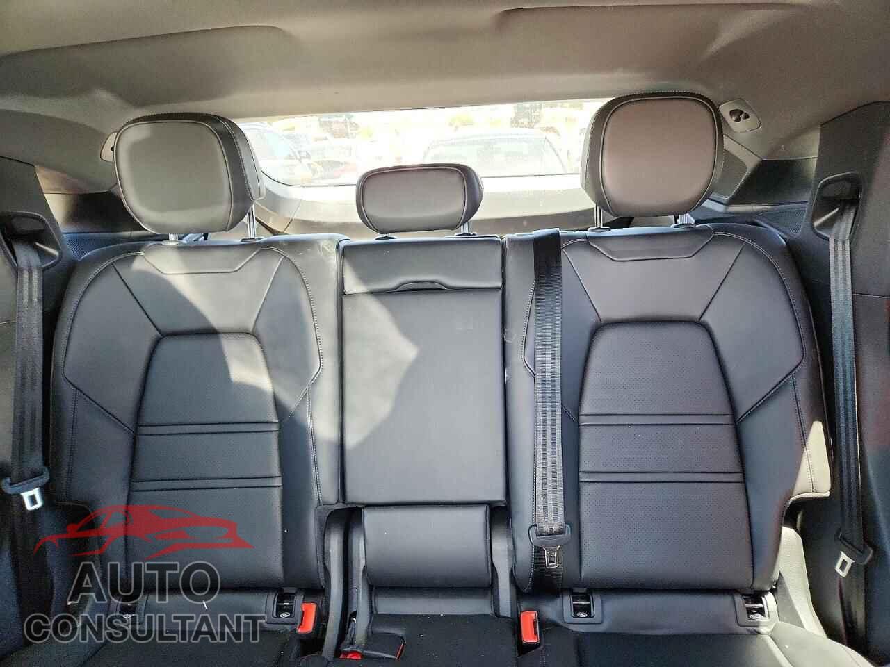 PORSCHE CAYENNE 2022 - WP1BA2AY2NDA47986