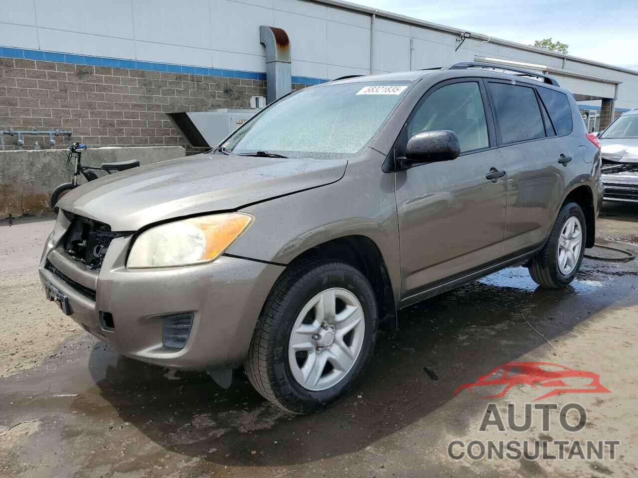 TOYOTA RAV4 2011 - JTMBF4DVXBD040909