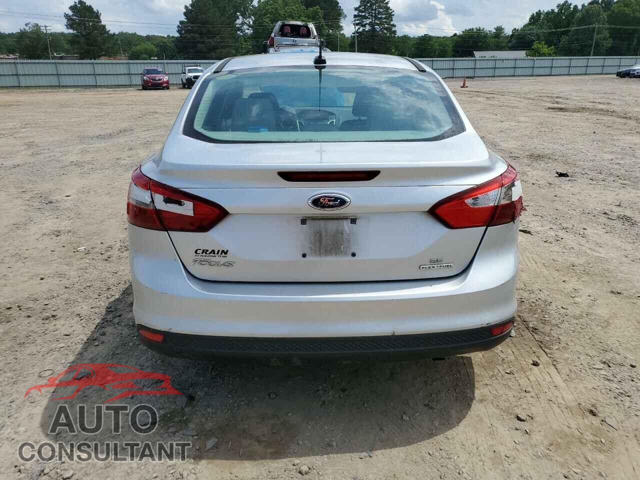 FORD FOCUS 2014 - 1FADP3F24EL147392