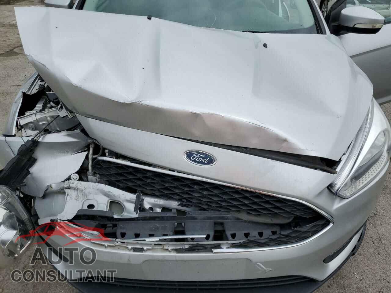 FORD FOCUS 2017 - 1FADP3F25HL317750